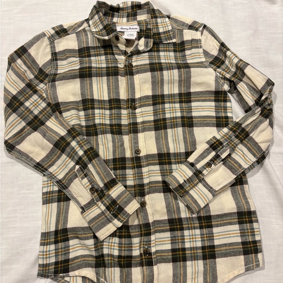 One of a kind flannel with outdoor themed patch! - Picture 2 of 5